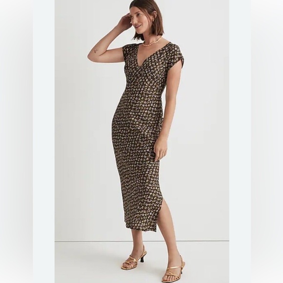 Madewell Dresses & Skirts - Madewell Olive Floral Midi Dress Cottagecore Boho Short Sleeve coquette girl 10